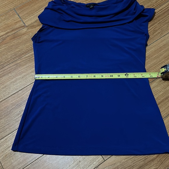 Banana Republic Top. - Picture 4 of 8